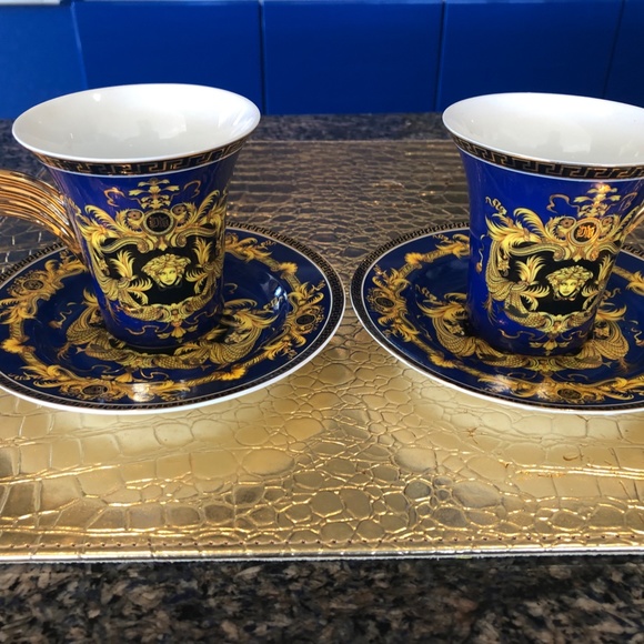 Two Versace Cups and Sauce with wings - Picture 7 of 11